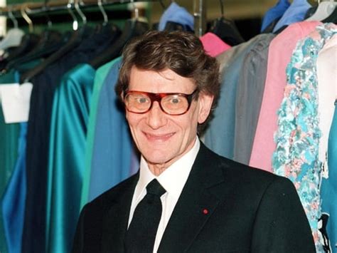 histoire de yves saint laurent|yves Saint Laurent designer death.